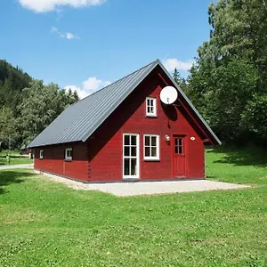 Kemping & - Base Camp Medvedin, Szpindlerowy Młyn